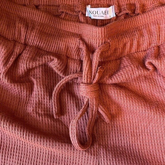 Cute shorts - NWOT - Size Small - Picture 4 of 4